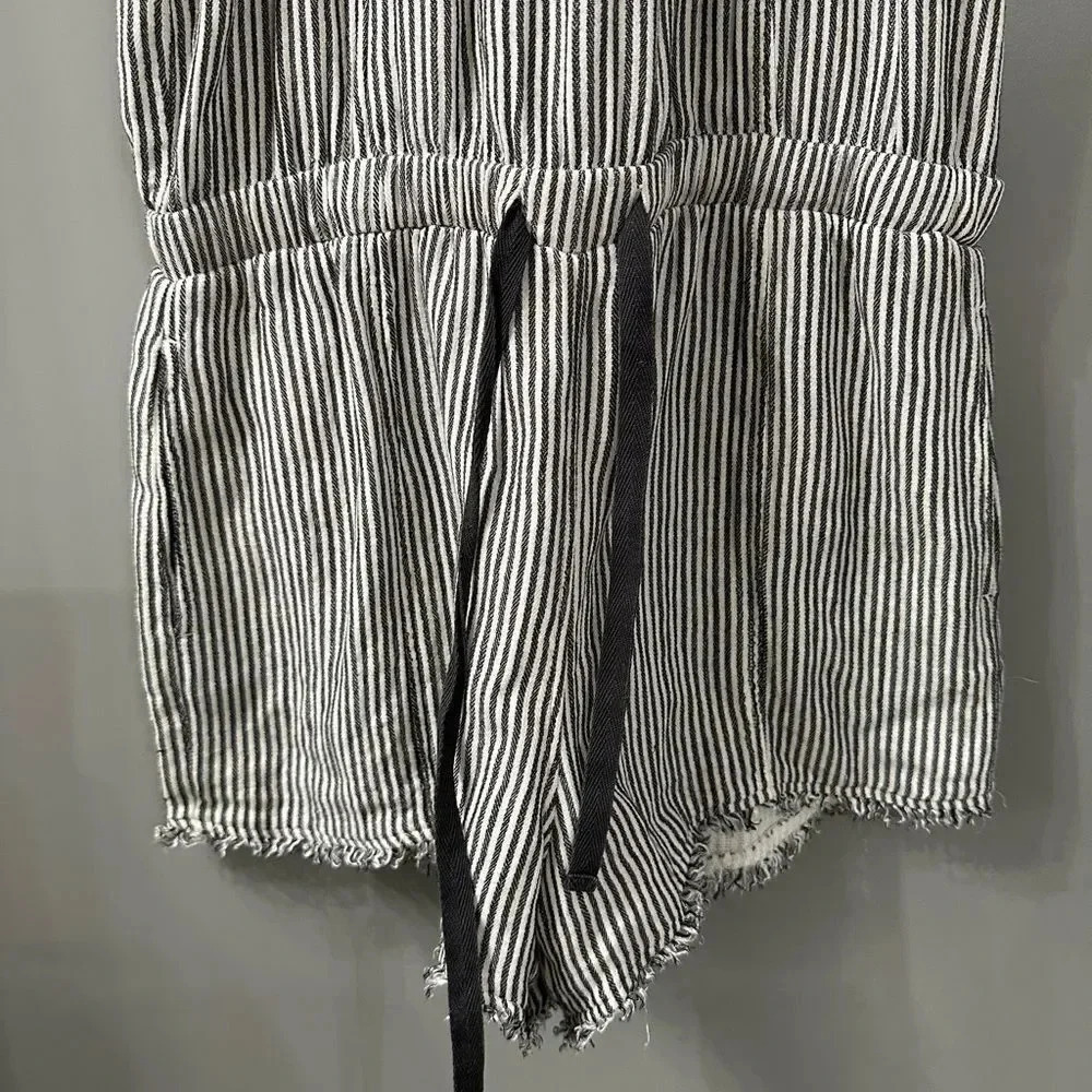 Cloth & Stone Anthropologie Striped Romper Size Small - Picture 3 of 7